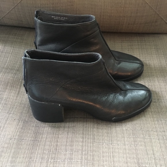 Camper Ankle Boot - Picture 2 of 3